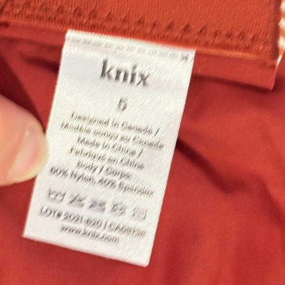 Knix Evolution Burgundy Retro Dot Print Bra Bralette 38 C/D Wireless Comfort - Picture 5 of 7